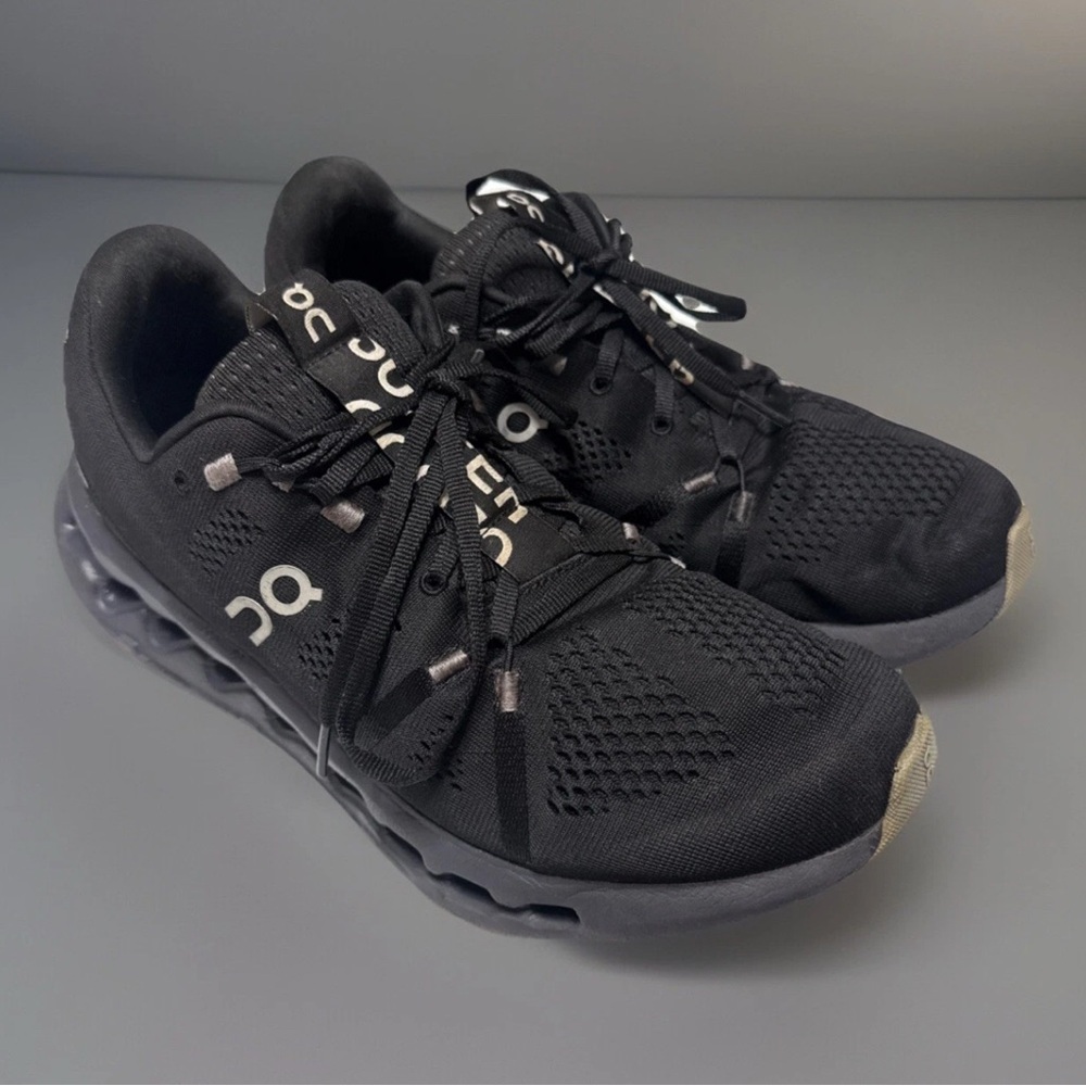 Size M 10.5  - On Cloudsurfer All Black (gGw8)
